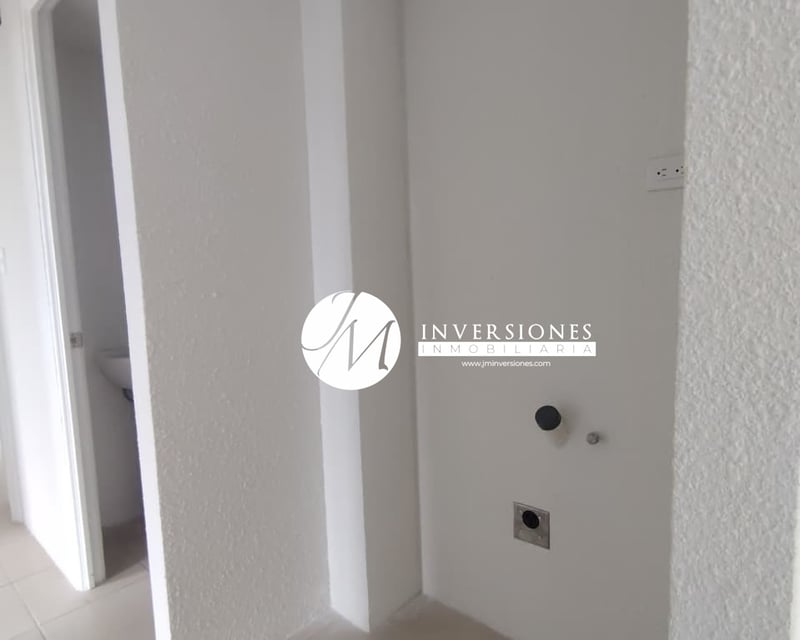 ¡Oportunidad Única! Apartamento 3 Hab. en Zona 1 Mixco, 2 Pk.