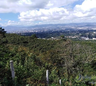 Venta de terreno comercial en zona 16!