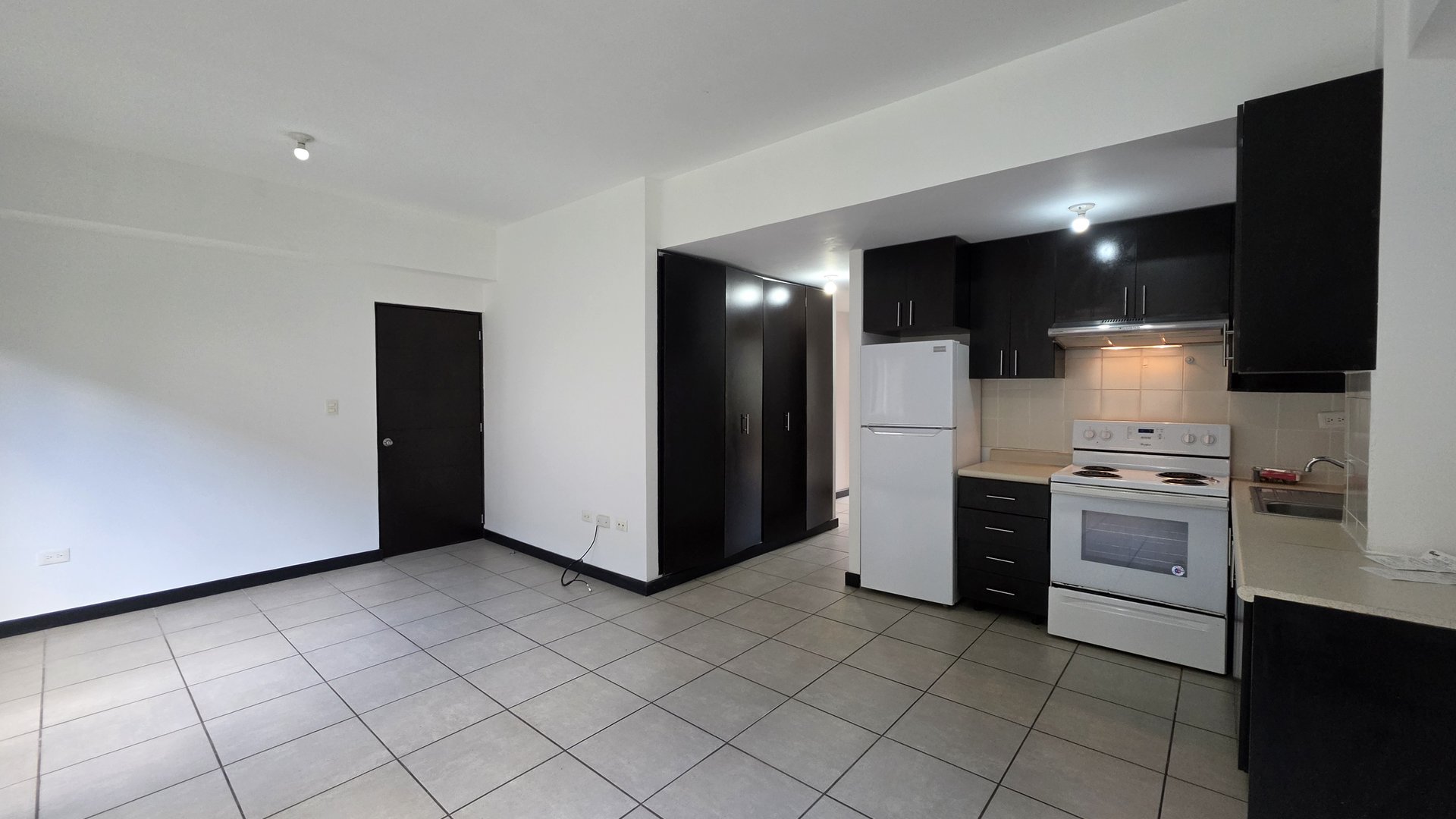 Apartamento Renta Hexa Cañada 16 Zona 16 - Image 1