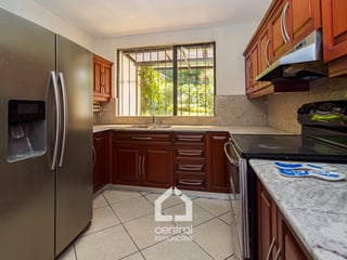 Casa en condominio Vizcaya, km. 16.5, carretera al Salvador - 5
