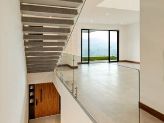 En venta casa en zona 16 El Pulte Guatemala - Image 2