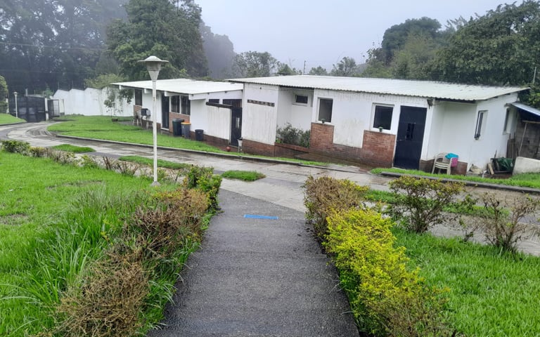 Casa en Venta o Renta-Carretera a Santa Elena Barillas