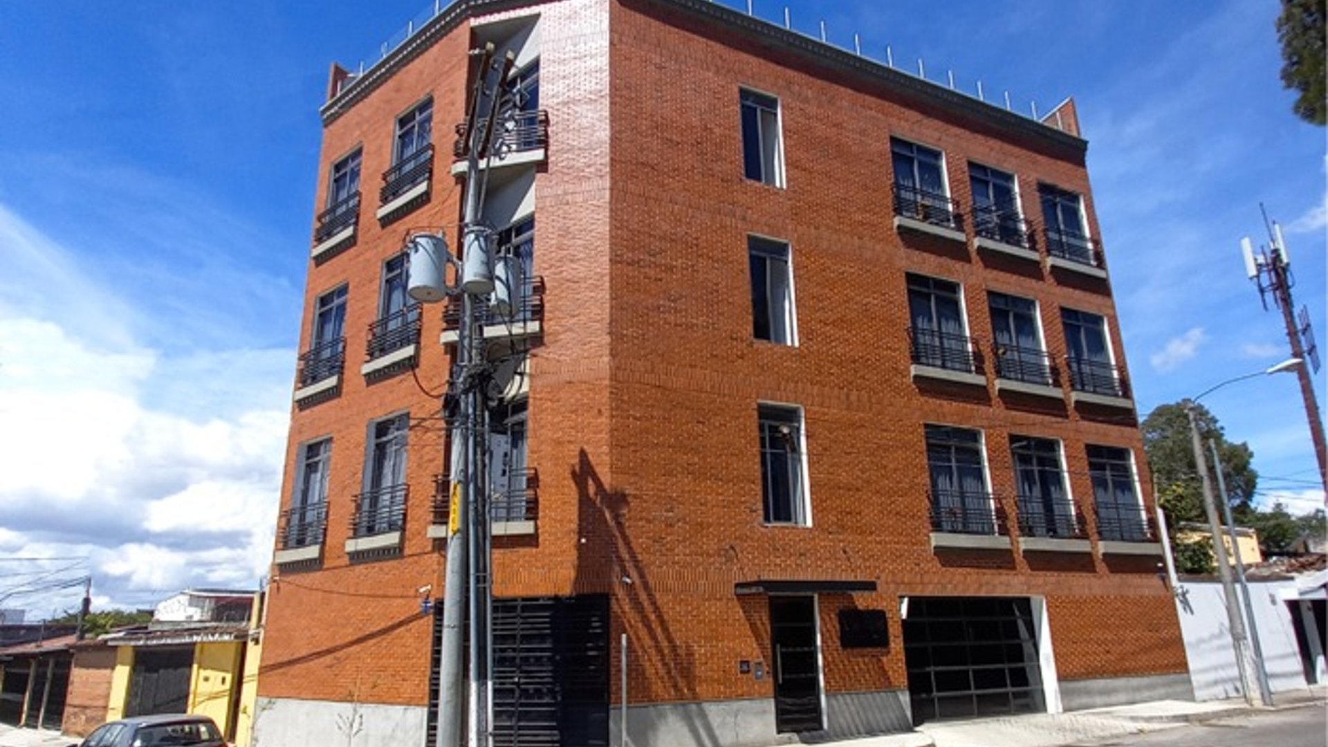 Apartamento en renta de 1 habitación en Zona 10