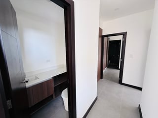 APARTAMENTO IDEAL PARA INVERSIÓN  2 HABS. 92Mts2 EDIF. Arles ZONA 15 - 4