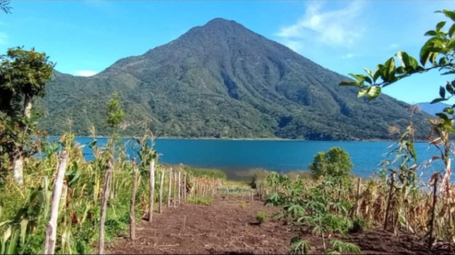 VENDO TERRENO A ORILLA DEL LAGO, SANTIAGO ATITLÁN - Miniatura 3