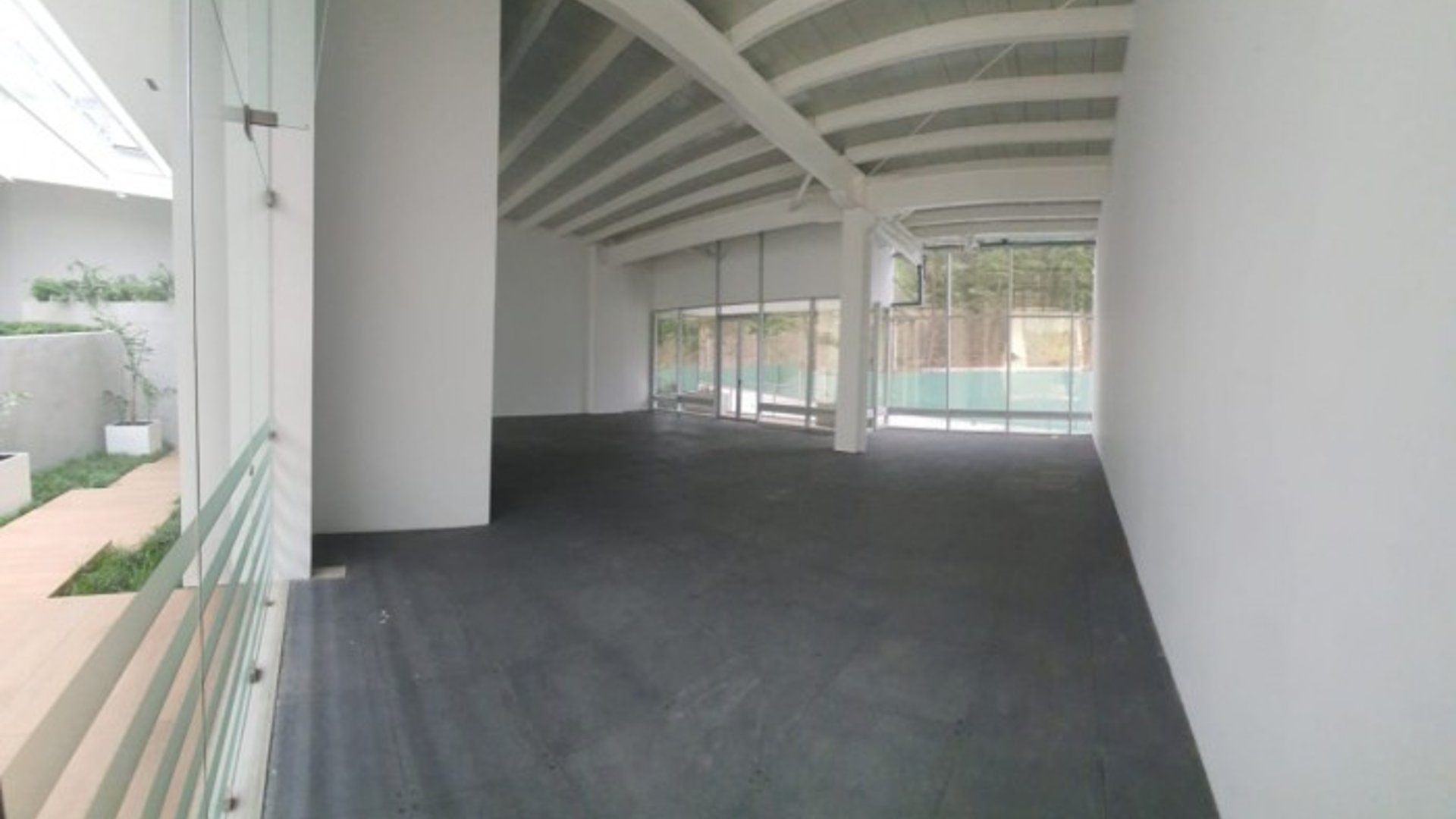 Rento Nivel Completo de Oficina en CES - Km. 9.5