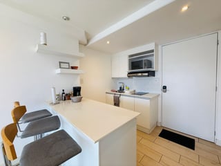 ALQUILER DE APARTAMENTO AMUEBLADO - QUO, ZONA 4 - 2