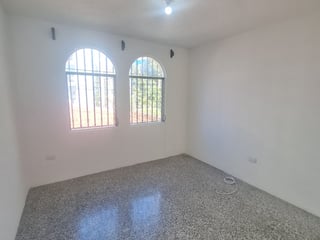 Casa en Renta en Zona 10 área de Pricesmart - Image 8