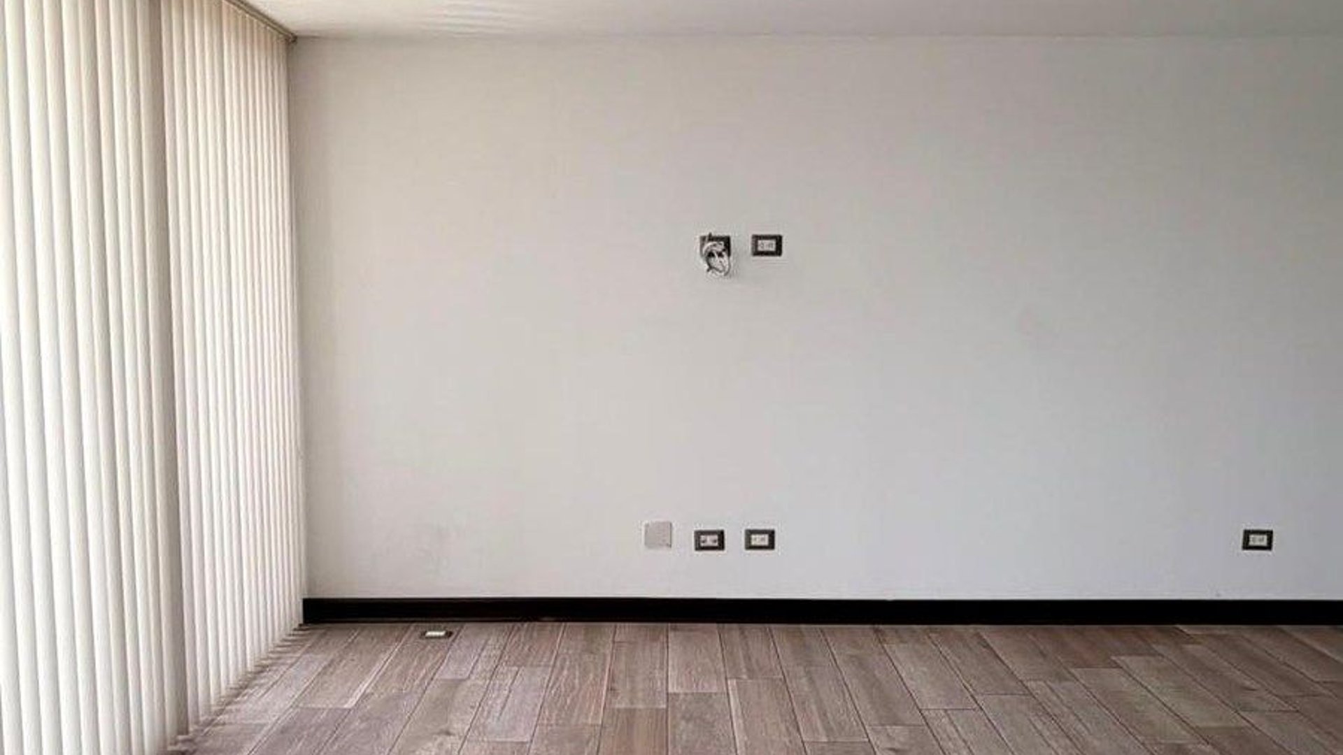 *APARTAMENTO EN ALQUILER – Edificio Tres 15, Zona 13 Las Américas - Miniatura 7