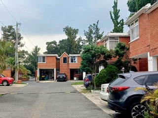 Casa en VENTA en Condominio Villas de la colina zona 12 - 3