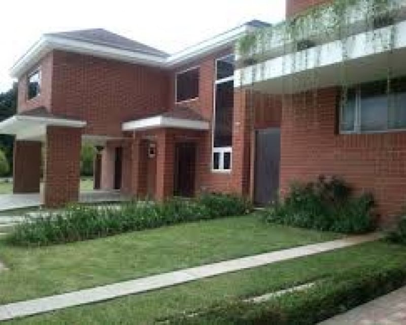 Casa en venta en Carretera a el Salvador km 16.5