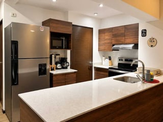 APARTAMENTO AMUEBLADO EN ALQUILER 📍 Edificio Torre Pamplona, Zona 13 - 2
