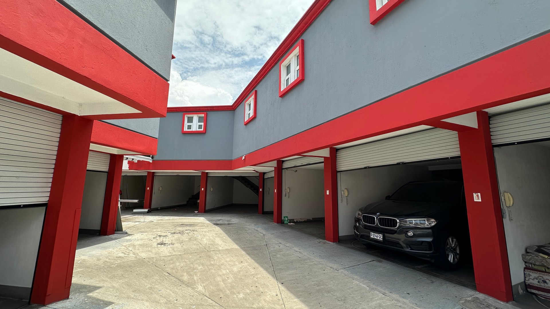 Ofibodeguitas en Renta en Mixco - Miniatura 3