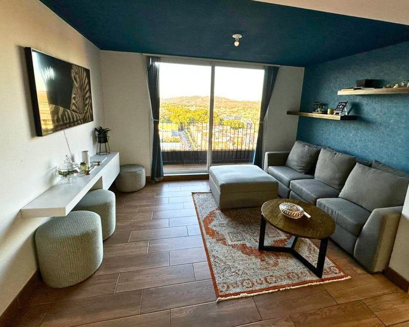 Apartamento con terraza en renta - 3 habitaciones en zona 2 Ref-5753