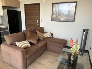 Apartamento Amueblado Nuevo en Venta en Zona 10 - 4