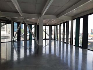 Vendo oficina de 236mt2 en zona 4. $464,306 - Image 3