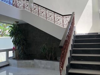 VENDO PRECIOSA CASA EN ZONA 15 VISTA HERMOSA 1 - 4