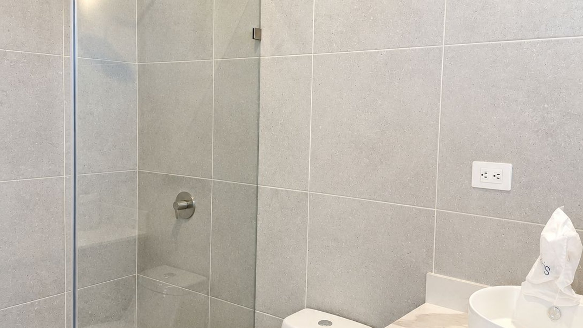 HERMOSA VILLA EN VENTA EN SAN PEDRO LAS HUERTAS, ANTIGUA - Miniatura 10