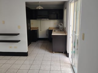 Casa en Venta en Condado Catalina, Villa Nueva. - 4