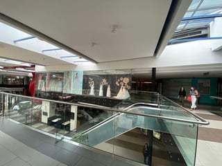 Local en Venta para Inversion Design Center zona 10 - 3