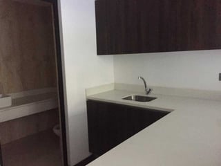 Alquilo local/oficina en zona 15 - 5