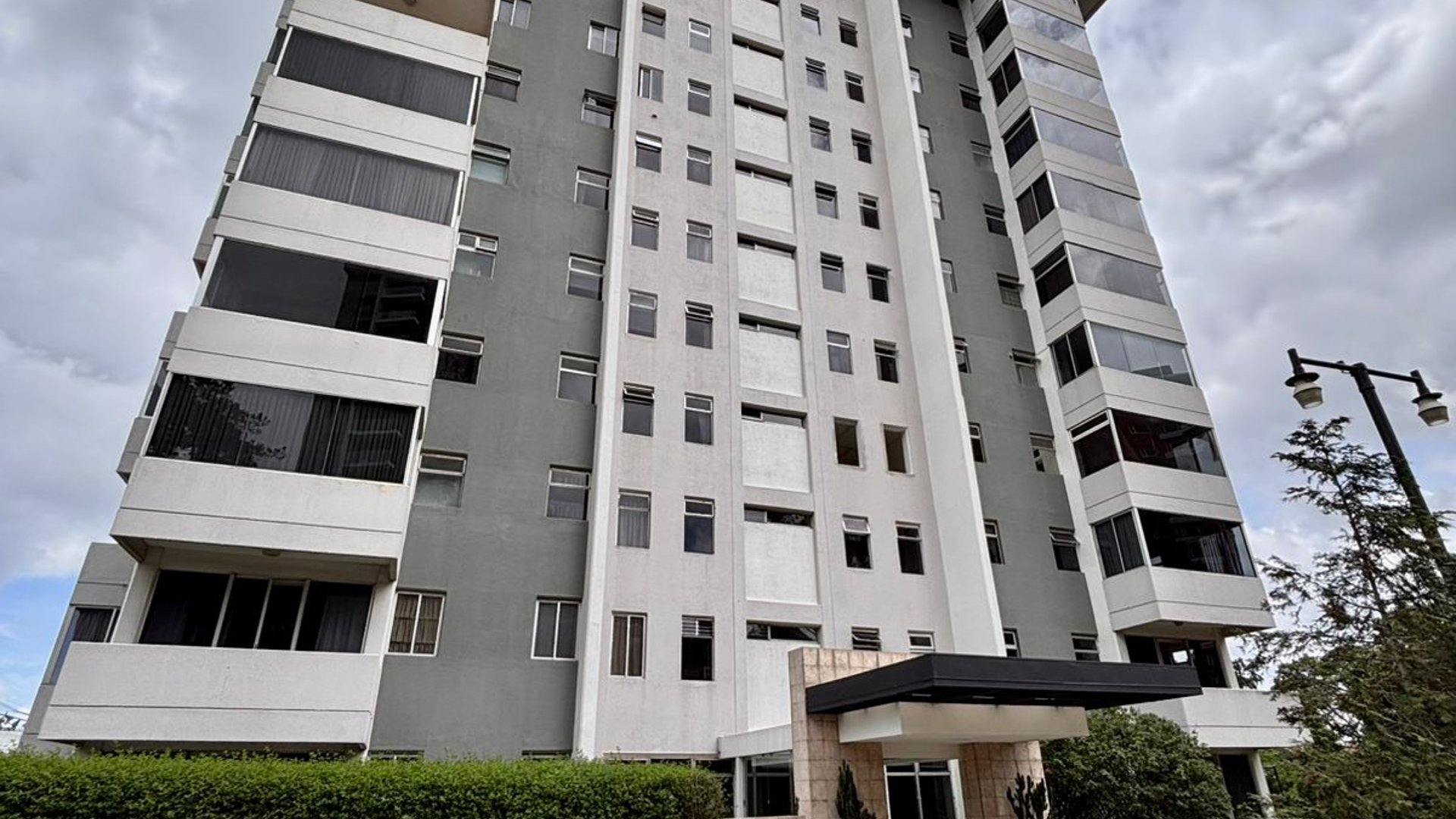 ???? APARTAMENTO EN RENTA – 2 HAB  | EDIFICIO CONVISTA | ZONA .15 - Miniatura 2