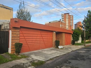 Venta de Casa en Colonia El Maestro de Zona 15 - Image 5