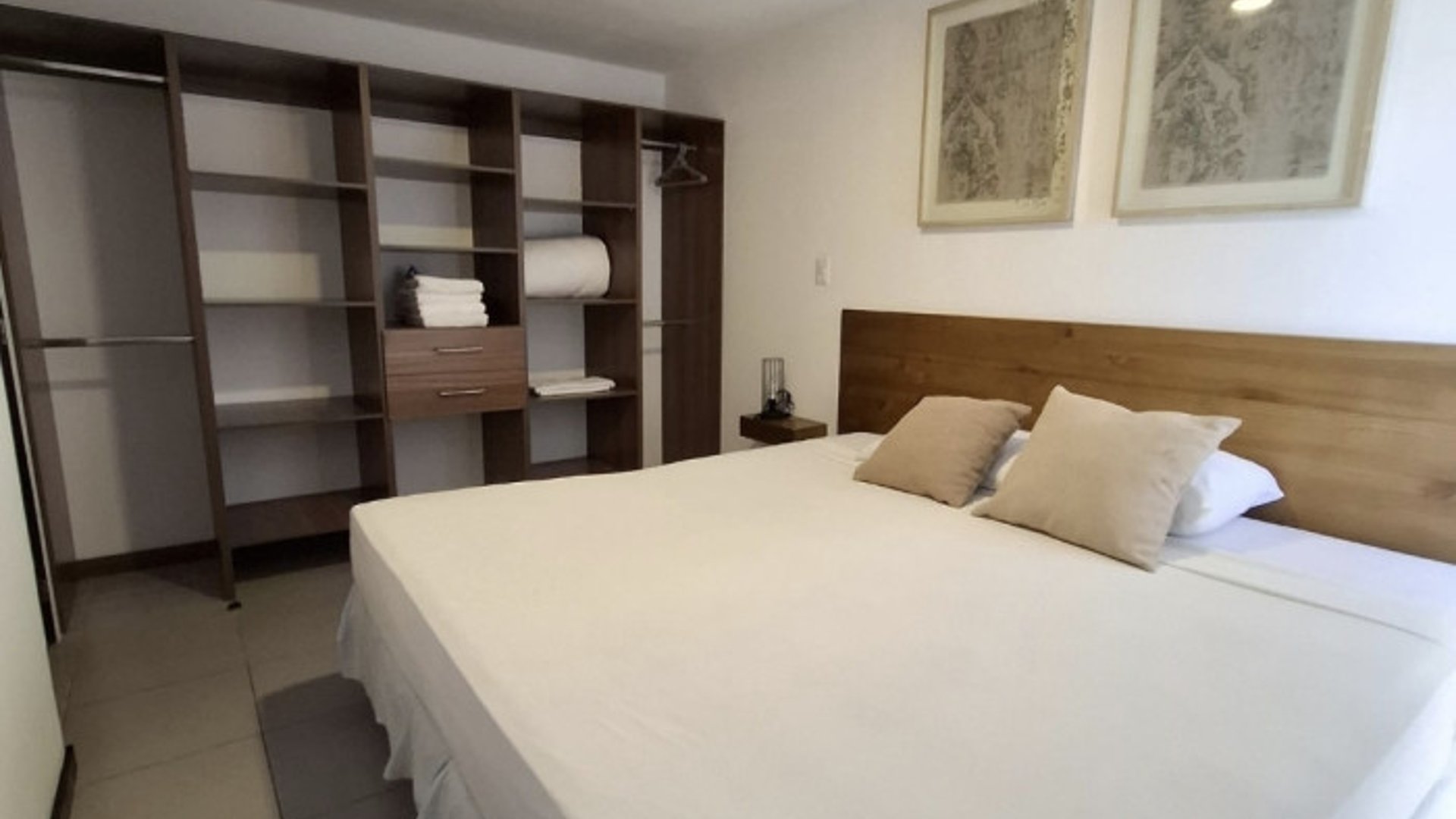 Apartamento amueblado en venta zona 14 Edificio Meraki - Miniatura 4
