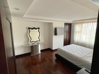Apartamento Amueblado en Renta – Edificio  Santa Sofia , Zona 10 - 3