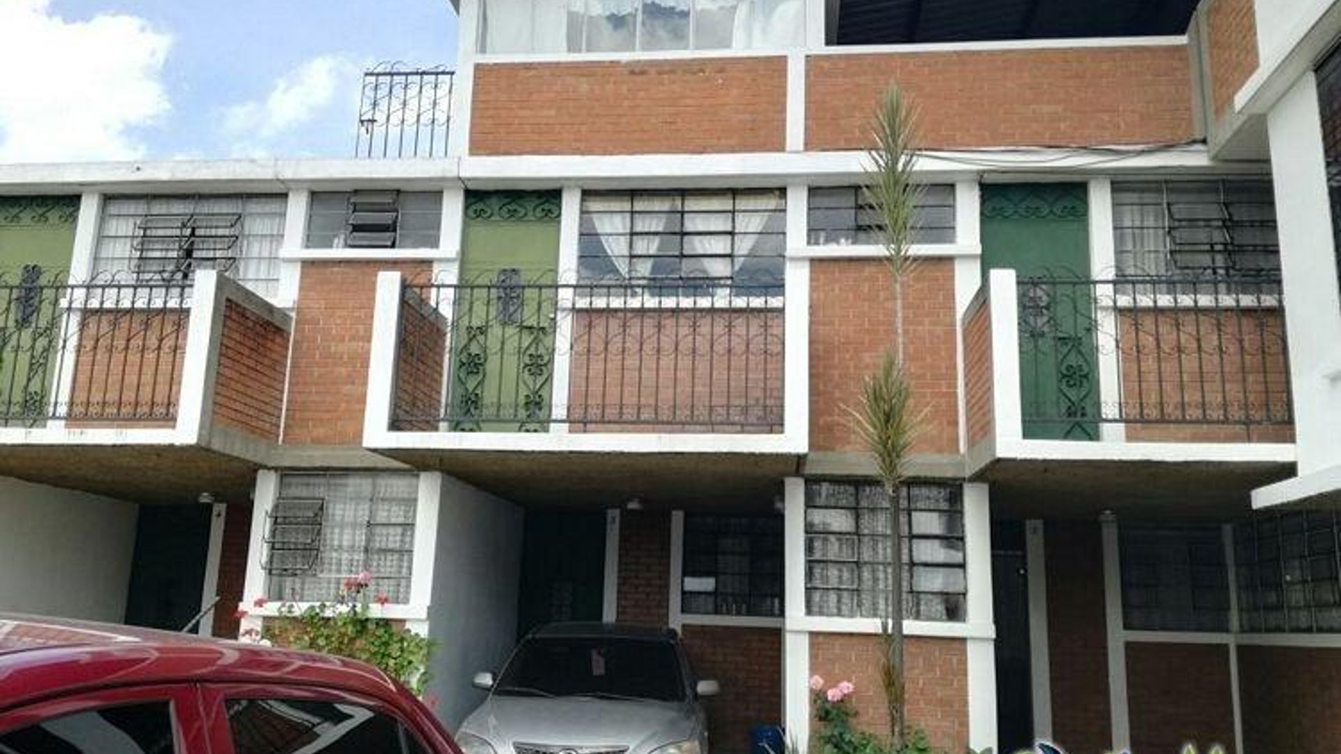 EDIFICIO RESIDENCIAL EN VENTA CALZADA ROOSEVELT MIXCO - Miniatura 3