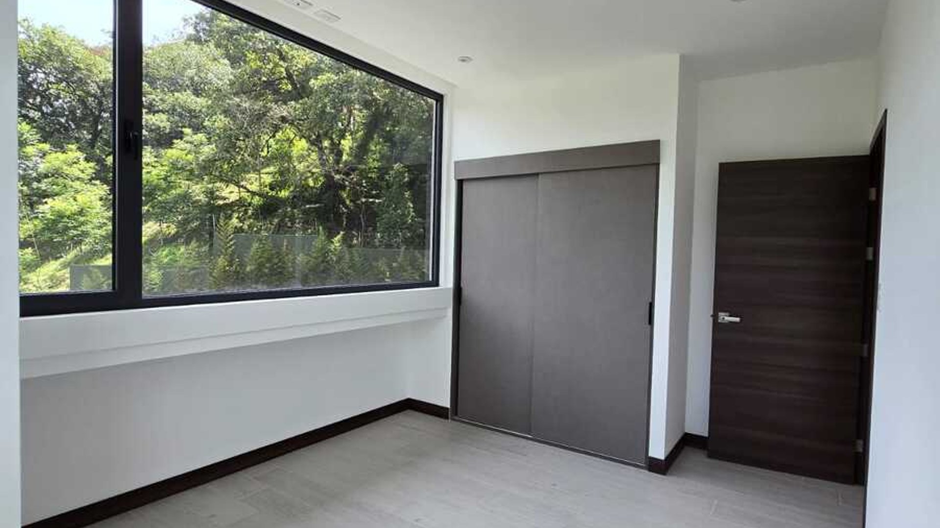 ????️ APARTAMENTO EN RENTA – SPAZIO, ZONA 16 - Miniatura 5