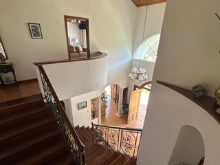 Lujosa Residencia en Venta - Zona 16, Ciudad de Guatemala - Image 5