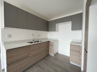 Venta de Apartamento en Parque 10 para inversión de 3 dormitorios  - 5