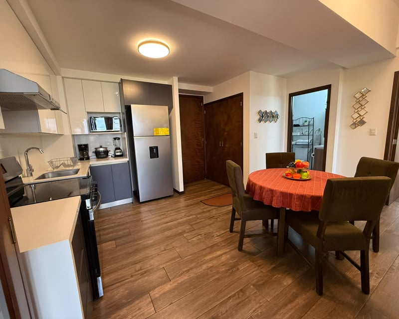 Apartamento amueblado en alquiler en Zona 10, Ciudad de Guatemala