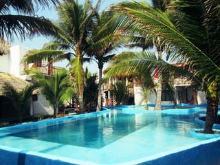 PRECIOSO HOTEL A LA VENTA EN MONTERRICO - 2