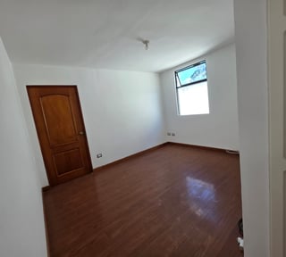 Renta casa Km 20.5 a Fraijanes 3 habitaciones Mant. incluido Ref-5885 