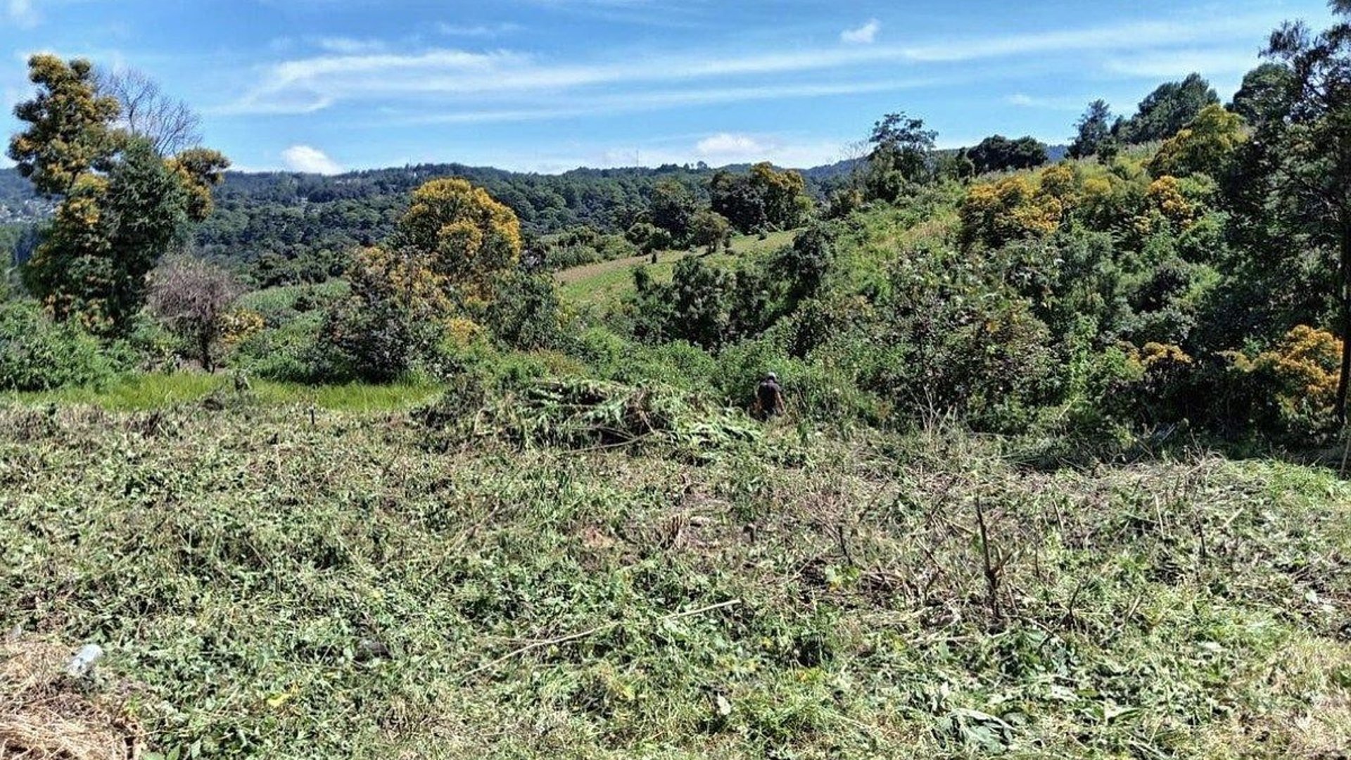 Terreno en venta en Santiago Sacatepéquez - Miniatura 2