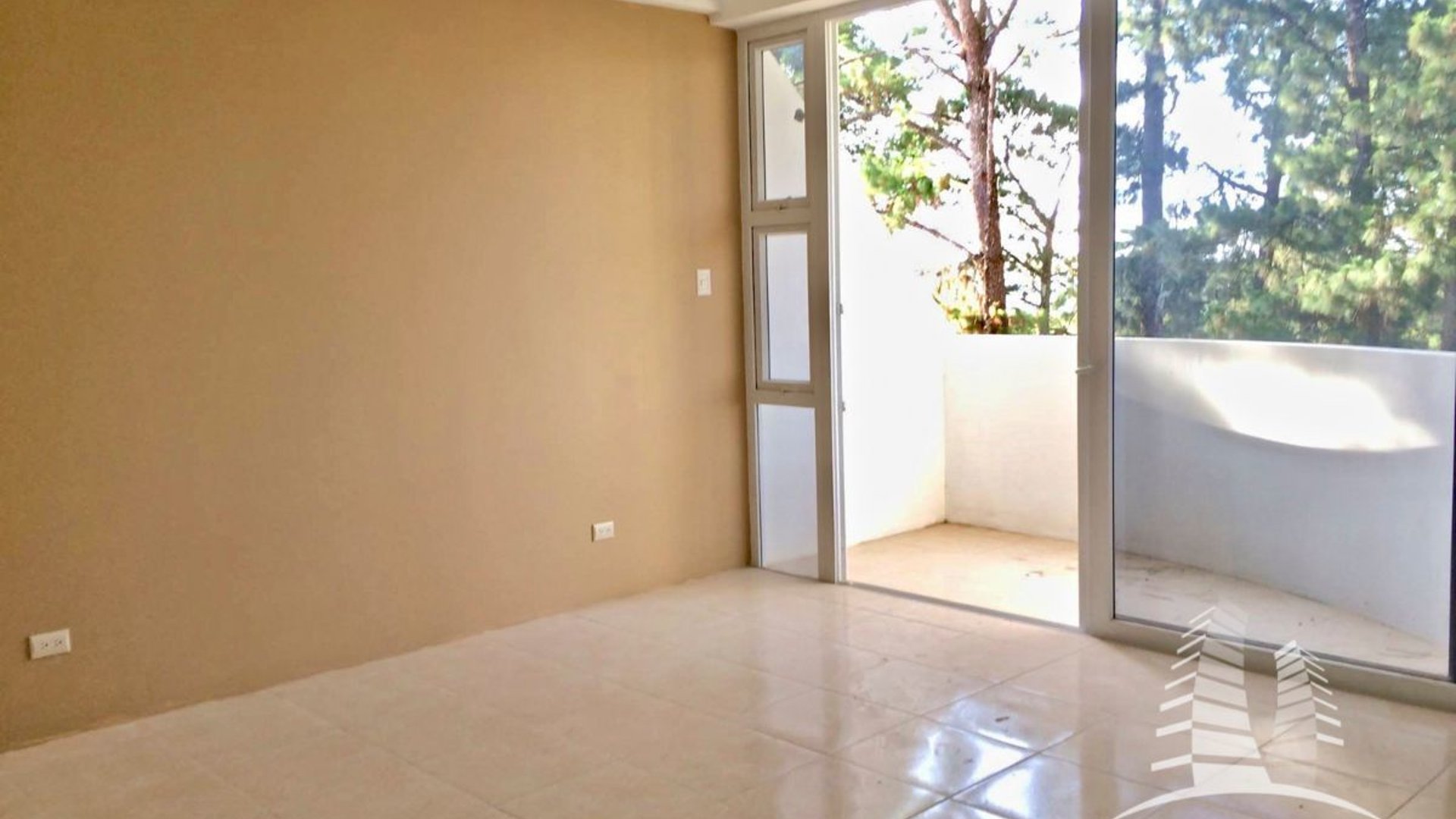 APARTAMENTO EN RENTA EN ZONA 16 - Miniatura 4