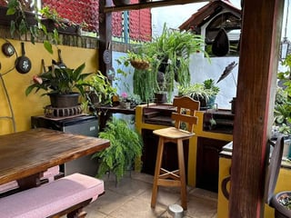 Vendo Amplia Casa en zona 11, Mariscal - Image 13