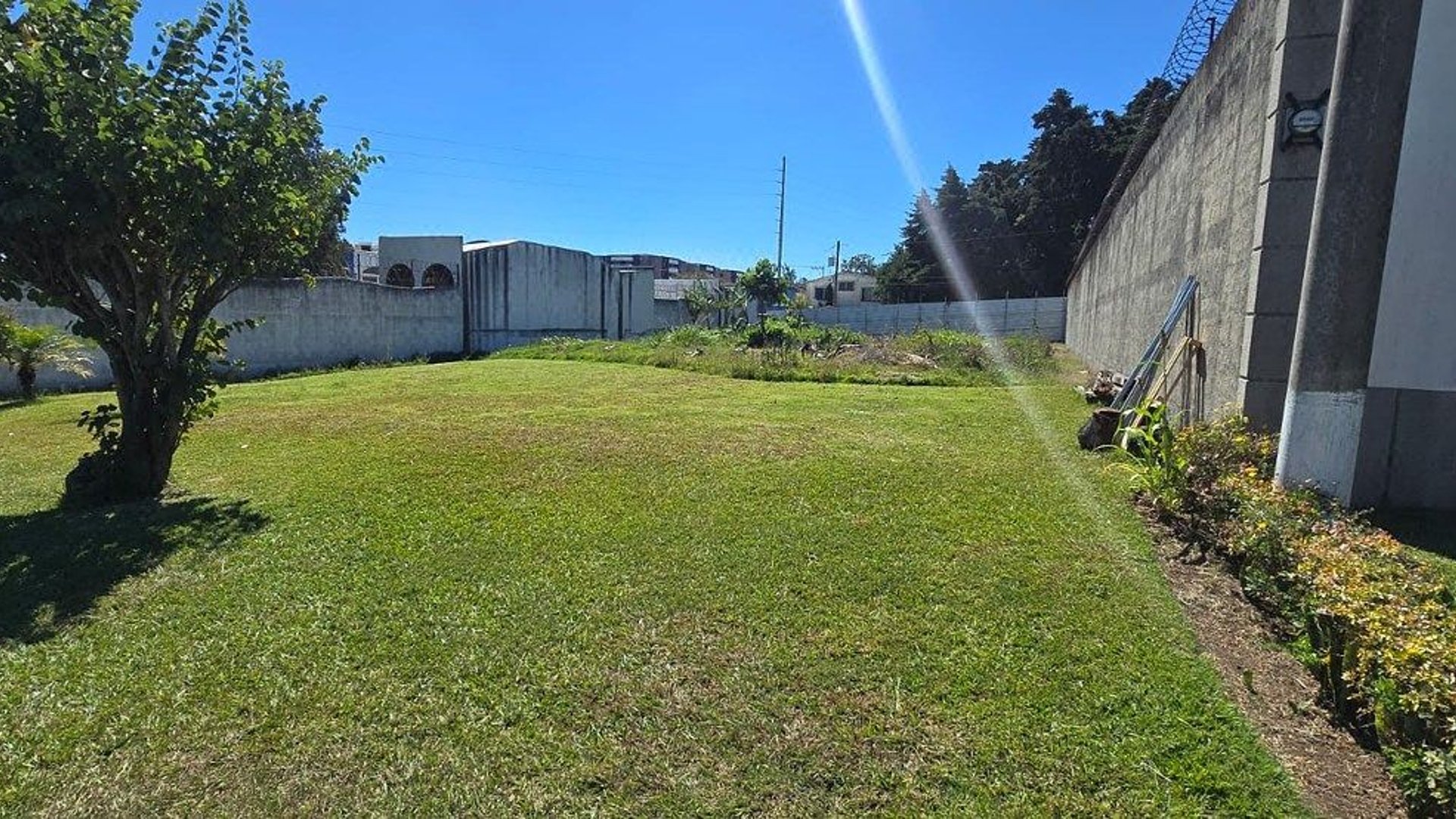 Terreno en Venta dentro  Zona 11, Guatemala – Ideal para Desarrollo