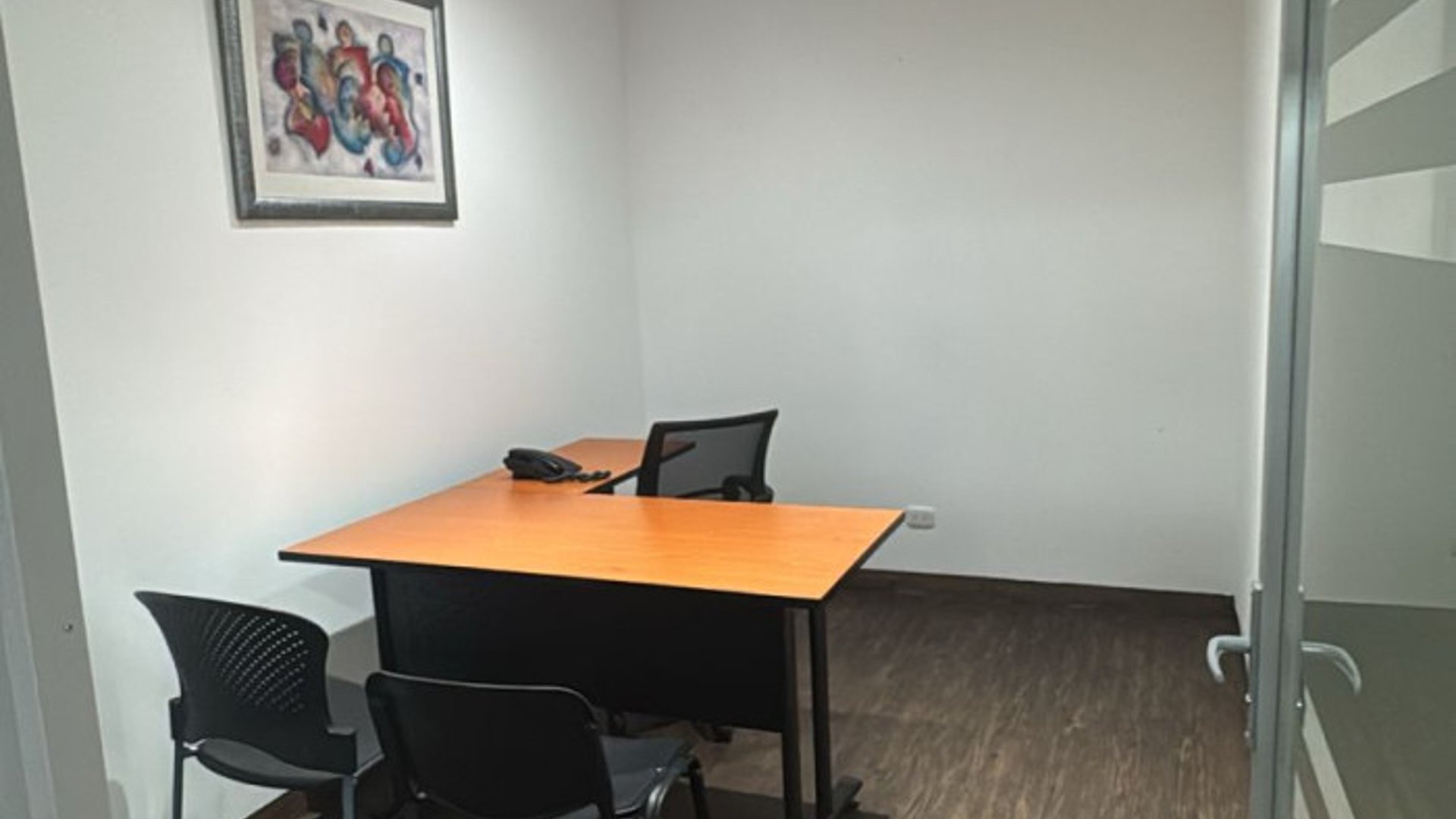 Oficina Comercial en Renta en Zona 11, Ciudad de Guatemala - Miniatura 2