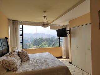  Apartamento amueblado en renta de 2 habitaciones zona 10 Ref-4955 - Image 4