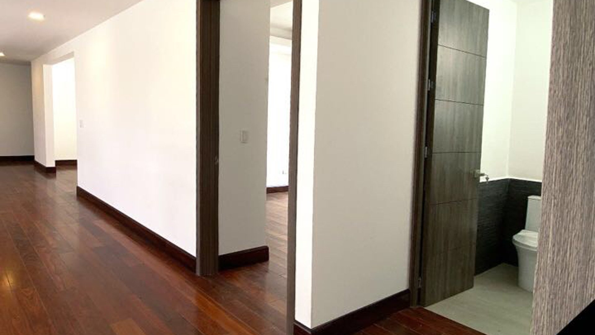 Vendo Linda Casa en Lomas de San Isidro zona 16 - Miniatura 15