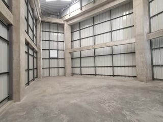 Ofibodega de Esquina en Renta, para estrenar en K13 - 5