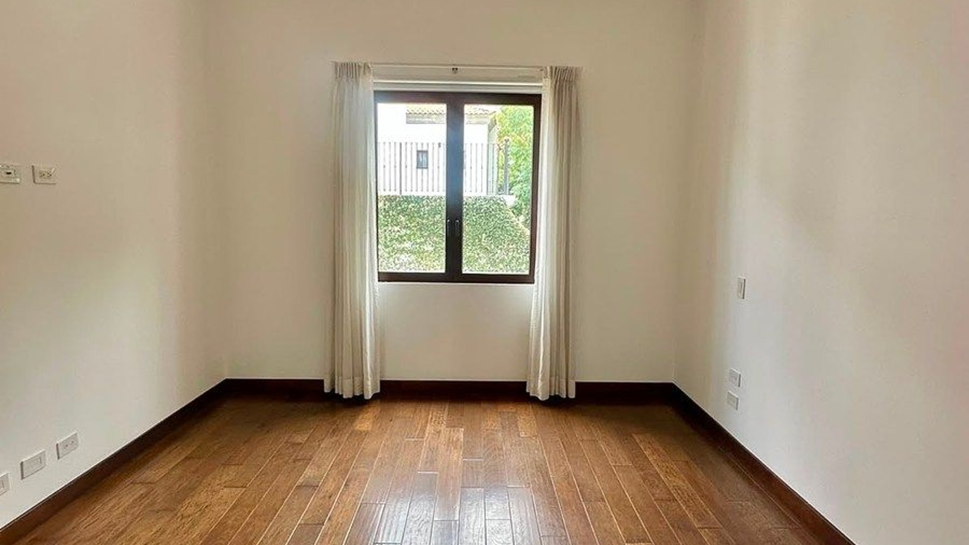 Casa en Renta – Nova Cayalá, Zona 16 - Miniatura 9