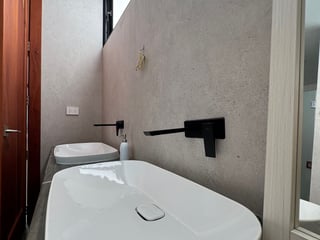 Exclusiva Mansión Frente al Mar en Venta Ideal como Residencia de Lujo u Hotel - Image 28
