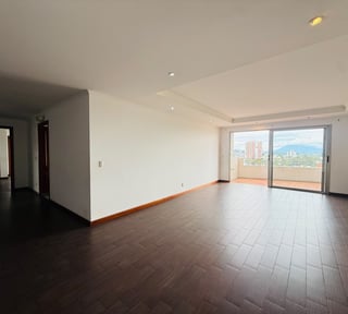 ALQUILER DE AMPLIO Y LINDO APARTAMENTO - BOTTICELLI, ZONA 15