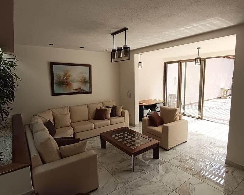 Casa en ALQUILER en La Montaña Zona 16