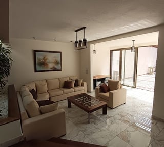 Casa en ALQUILER en La Montaña Zona 16