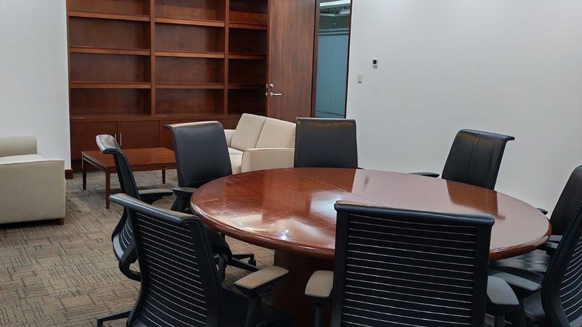 Oficina en Renta – Reforma 10 | Zona 10, Guatemala